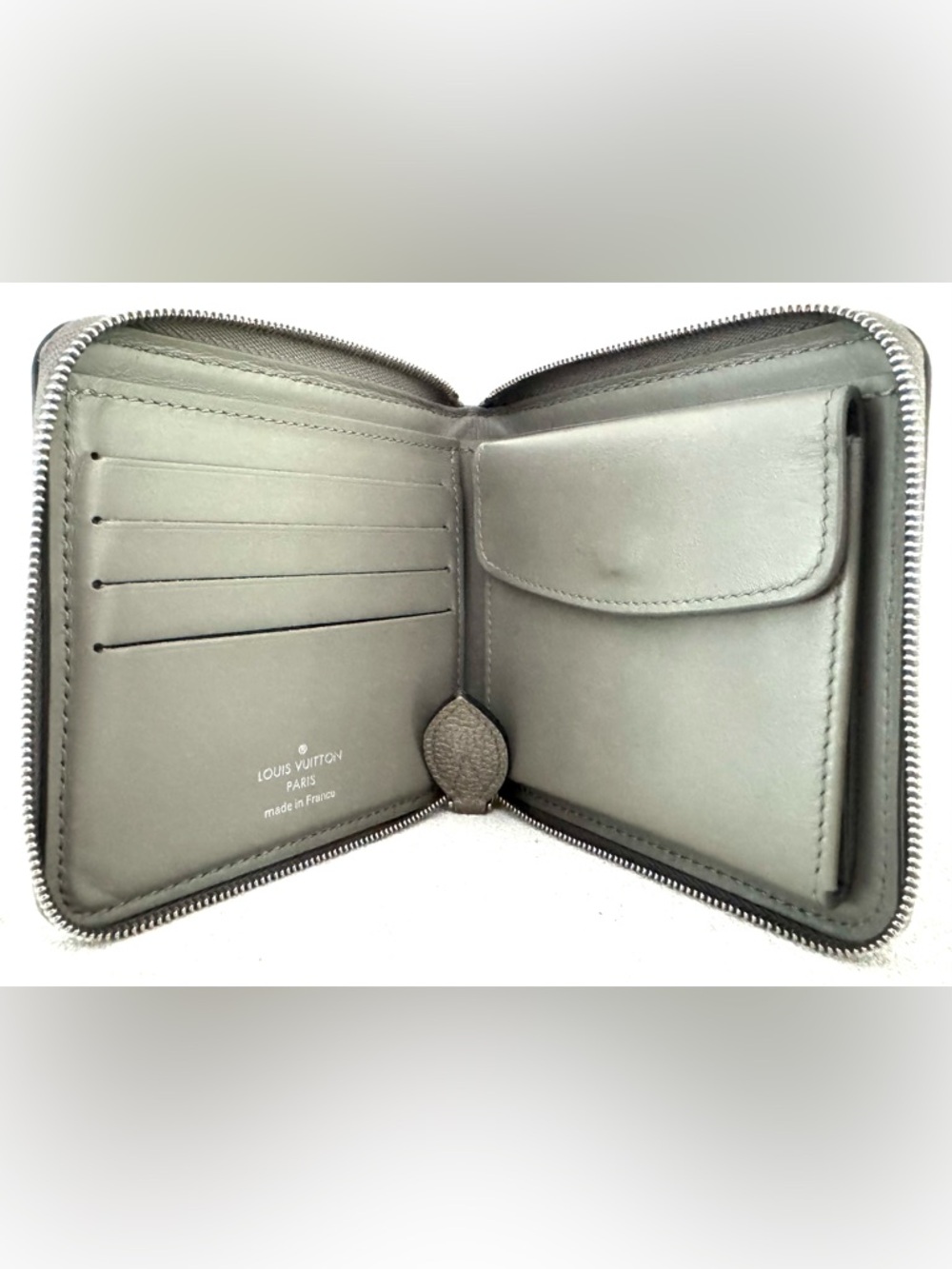 LOUIS VUITTON Mahina Leather Galet Gray Compact Wallet Metallic Sheen - Picture 5 of 8